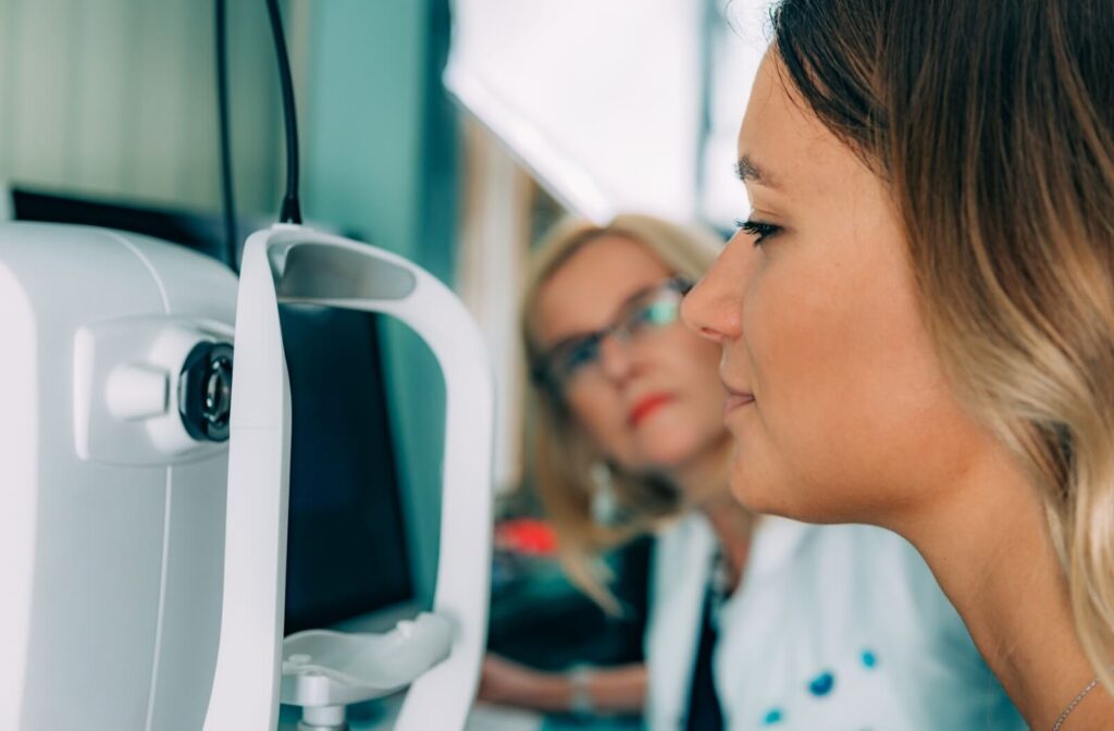 A person getting an OCT scan allowing their eye doctor to look for signs of diabetic retinopathy